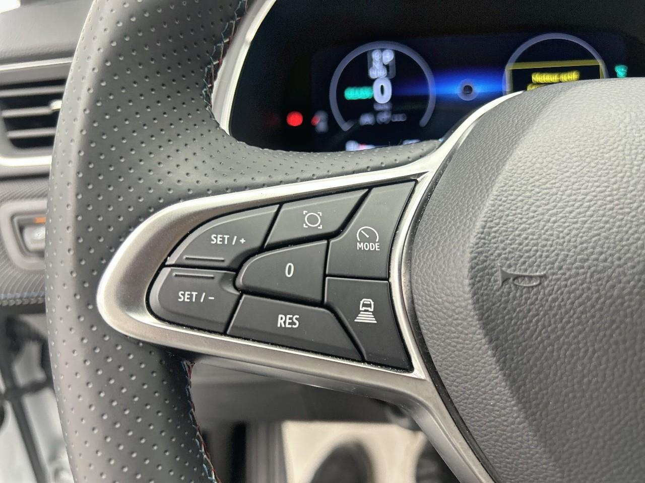 Renault Captur e-tech full hybrid 145 ch esprit alpine — photo 22
