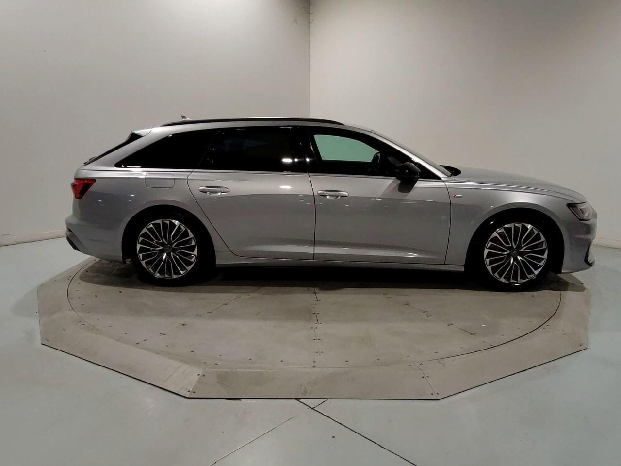 Audi A6 avant 55 tfsie 367 ch s tronic 7 quattro competiti — photo 6