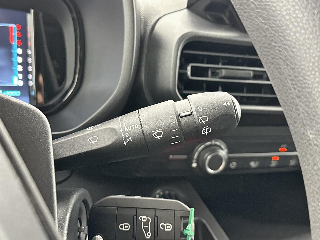 Citroën Berlingo van m diesel 100 ch manuelle — photo 21
