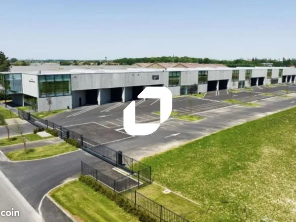 Local d'activité 1 227 m²