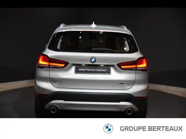 Bmw X1 sdrive18da 150ch business design — photo 8