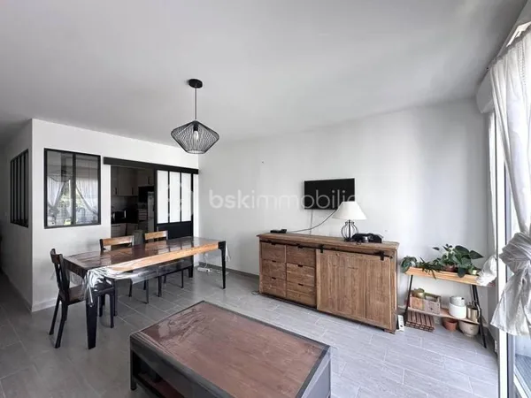 Appartement 4 pièces 83 m²