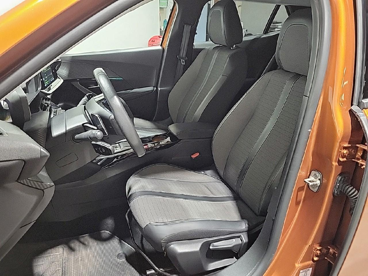 Peugeot 2008 bluehdi 130 s&s eat8 allure pack — photo 10