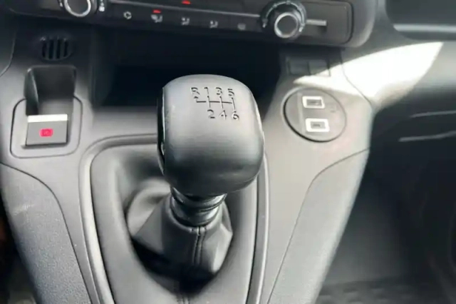 Citroën Berlingo van m diesel 100 ch manuelle — photo 24