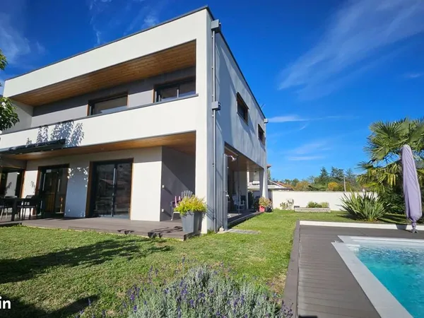 Maison 5 pièces 143 m²