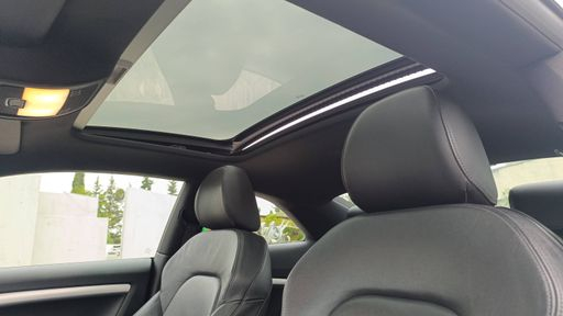 Audi A5 Coupe 3.2 FSI V6 265 Quattro Tiptronic 6 - Ambition Luxe – 2009 – 177699 km – Essence – Boîte Automatique — photo 23