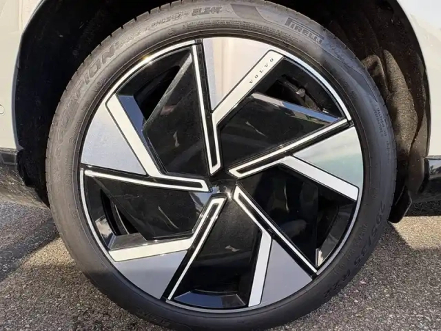 Volvo Ex90 twin performance awd 517 ch 1edt — photo 39