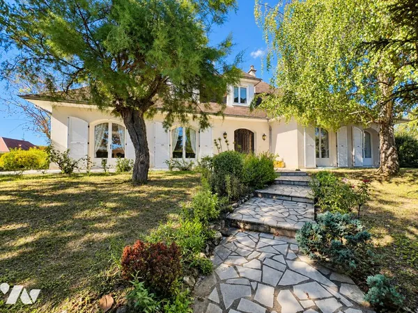 Maison 6 pièces 163 m²