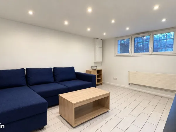 Livry-Gargan - 2 pièces meublé de 30 m² - Quartier pavillonnaire, proche commerces et T4 - 1 000 tou