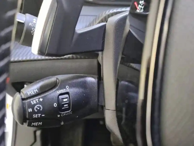 Peugeot 2008 puretech 130 s&amp;s eat8 — photo 59