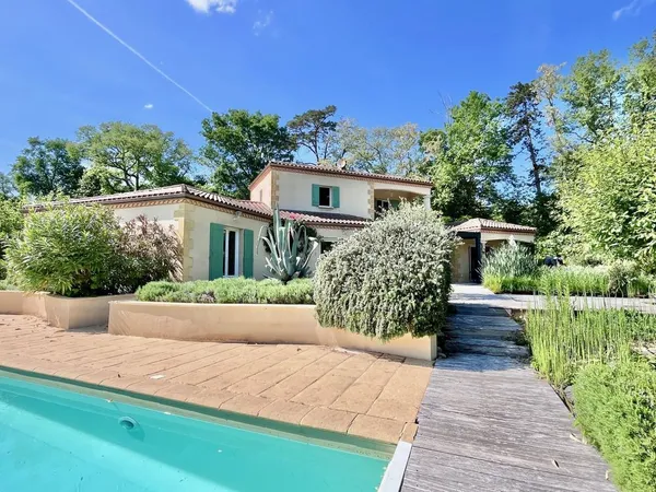 Maison de famille avec piscine aux portes de Bergerac