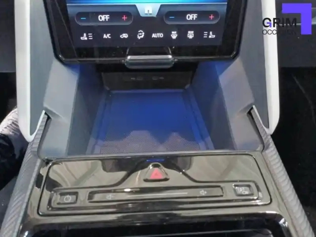 Ford Explorer awd extended range 79 kwh 340 ch — photo 31