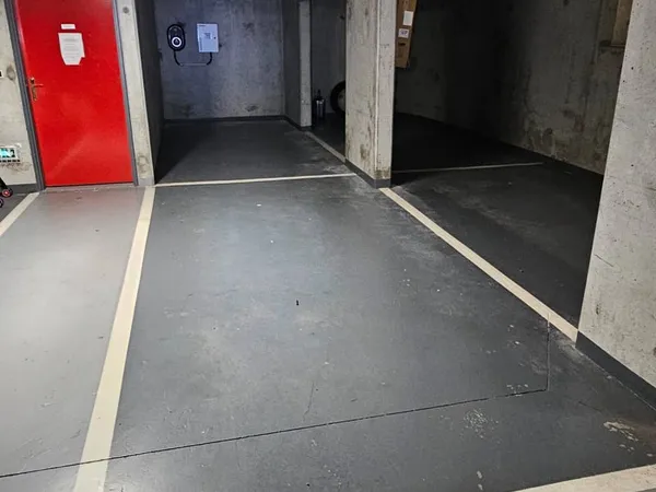 Parking 12 m²