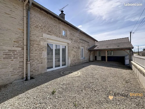Propriété 6 pièces 218 m²