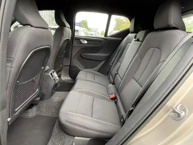 Volvo Xc40 recharge 231 ch 1edt — photo 11