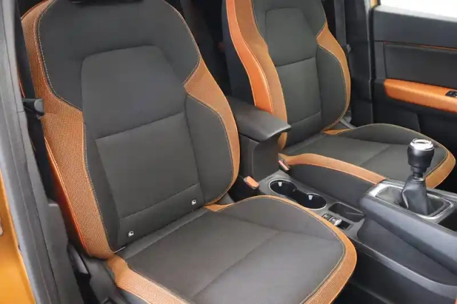 Renault Captur blue dci 95 — photo 9