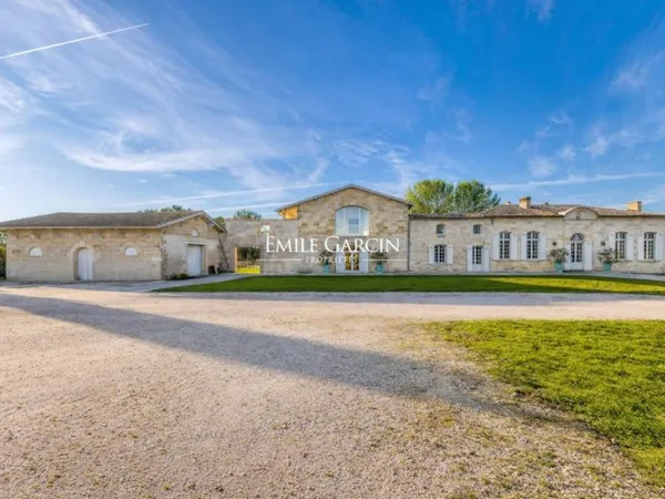 À vendre - Martillac - Chartreuse 18ème avec piscine