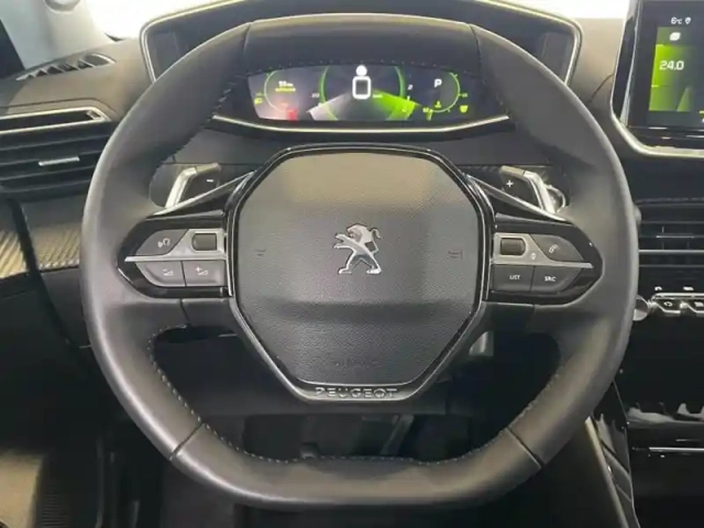 Peugeot 2008 1.2 puretech 130ch s&amp;s allure pack eat8 — photo 11