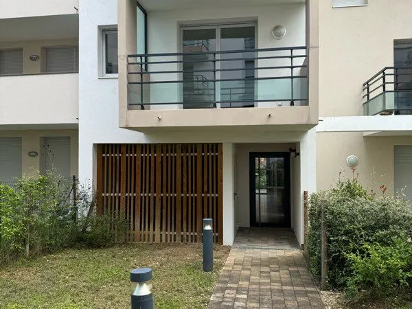 À louer T1 + balcon