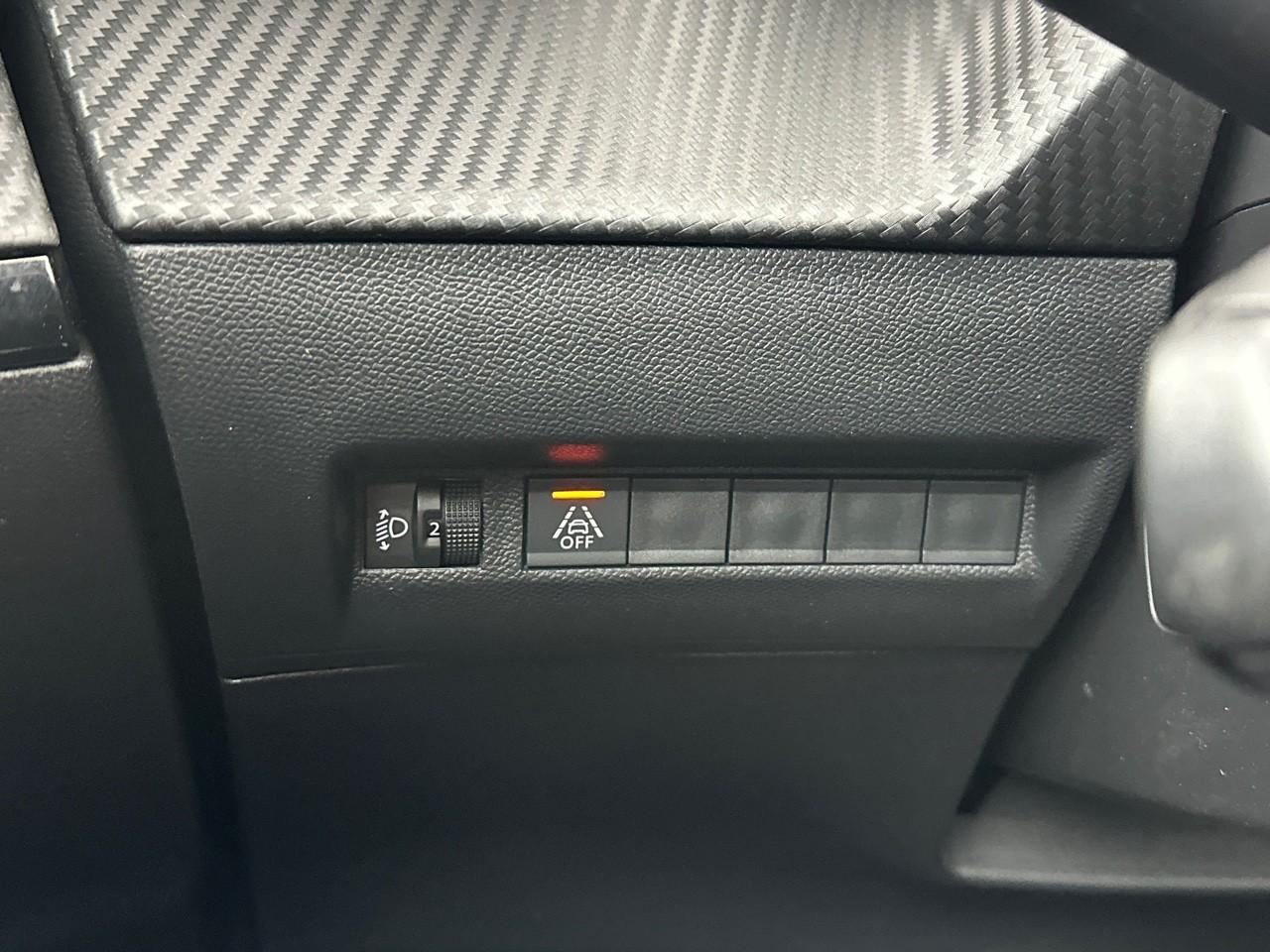 Peugeot 2008 puretech 130 s&s eat8 allure pack — photo 16