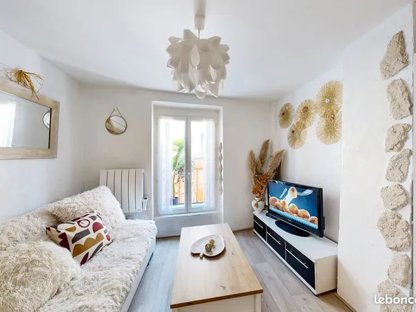🏡 Maison de ville meublée rénovée - Hypercentre Jonquières - Martigues