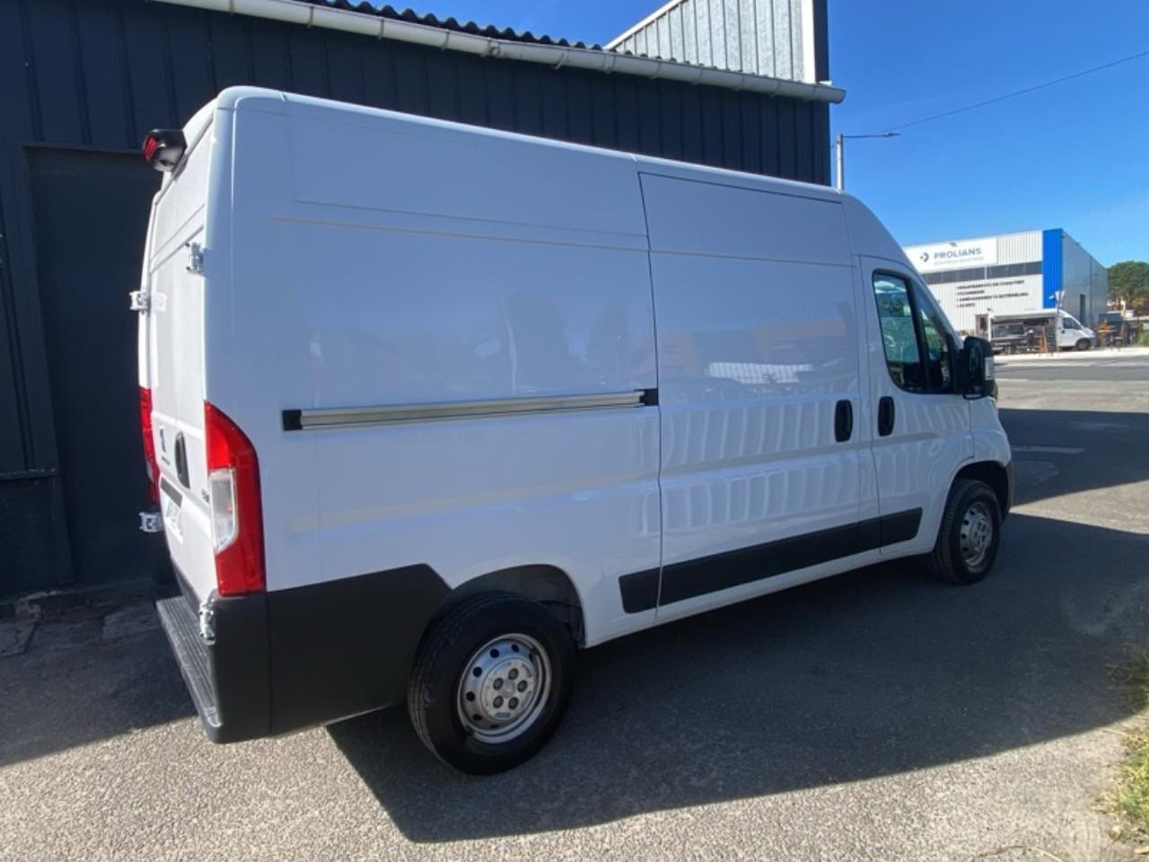 Peugeot Boxer tole 3.5 t l2h2 bluehdi 140 s&s bvm6 — photo 4