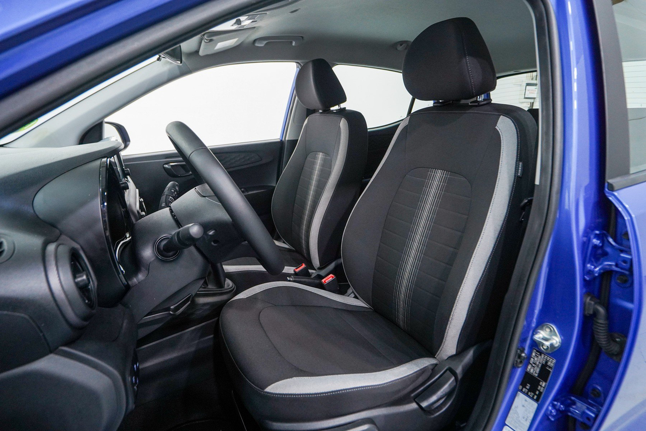 Hyundai i10 — photo 12