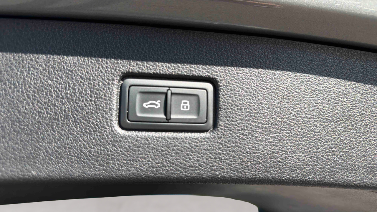 Audi Q7 3.0 V6 TDI Clean Diesel 218 Tiptronic 8 Quattro 7pl — photo 19