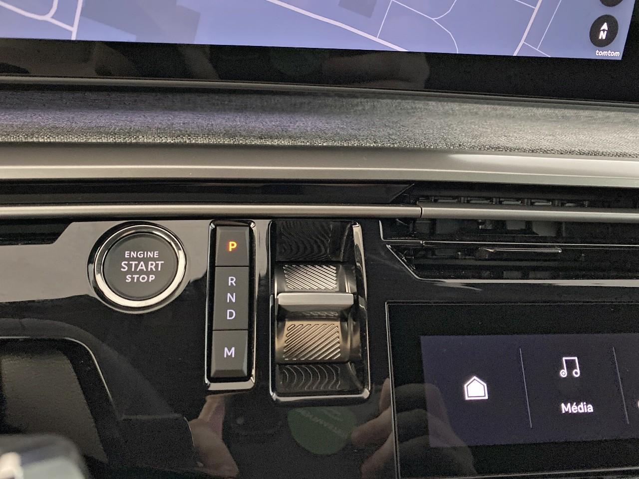 Peugeot 5008 hybrid 145 ch e-dcs6 allure — photo 15