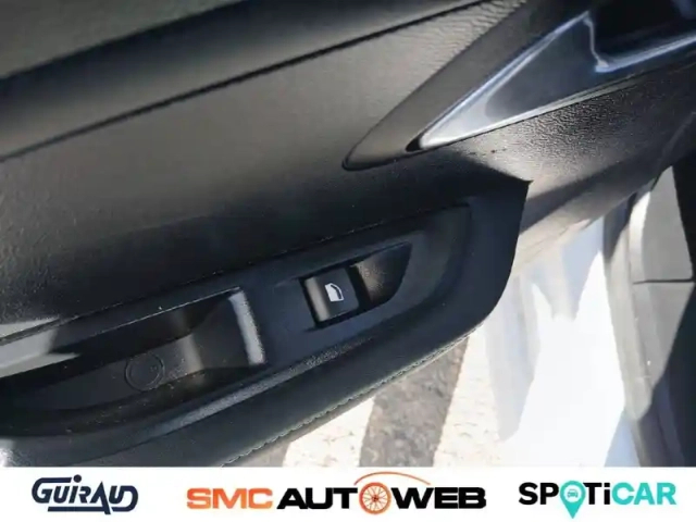 Peugeot 208 electrique 50 kwh 136ch — photo 35
