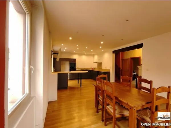 Immeuble 8 pièces 176 m²