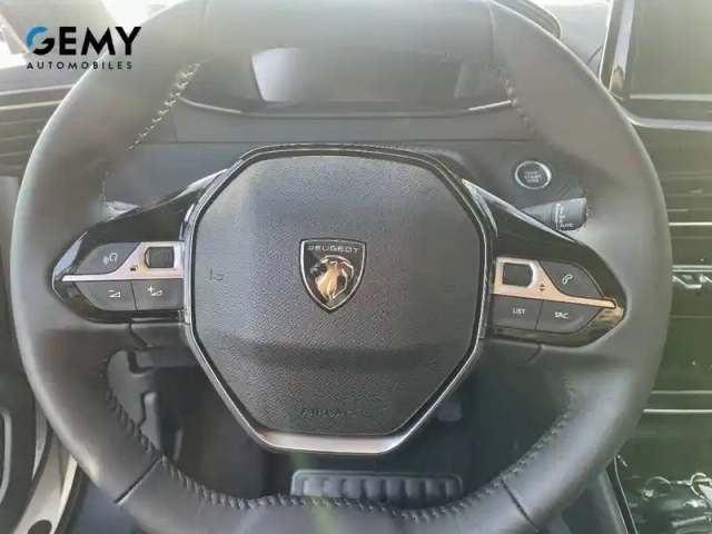 Peugeot 2008 electrique 54 kwh 156 ch — photo 61