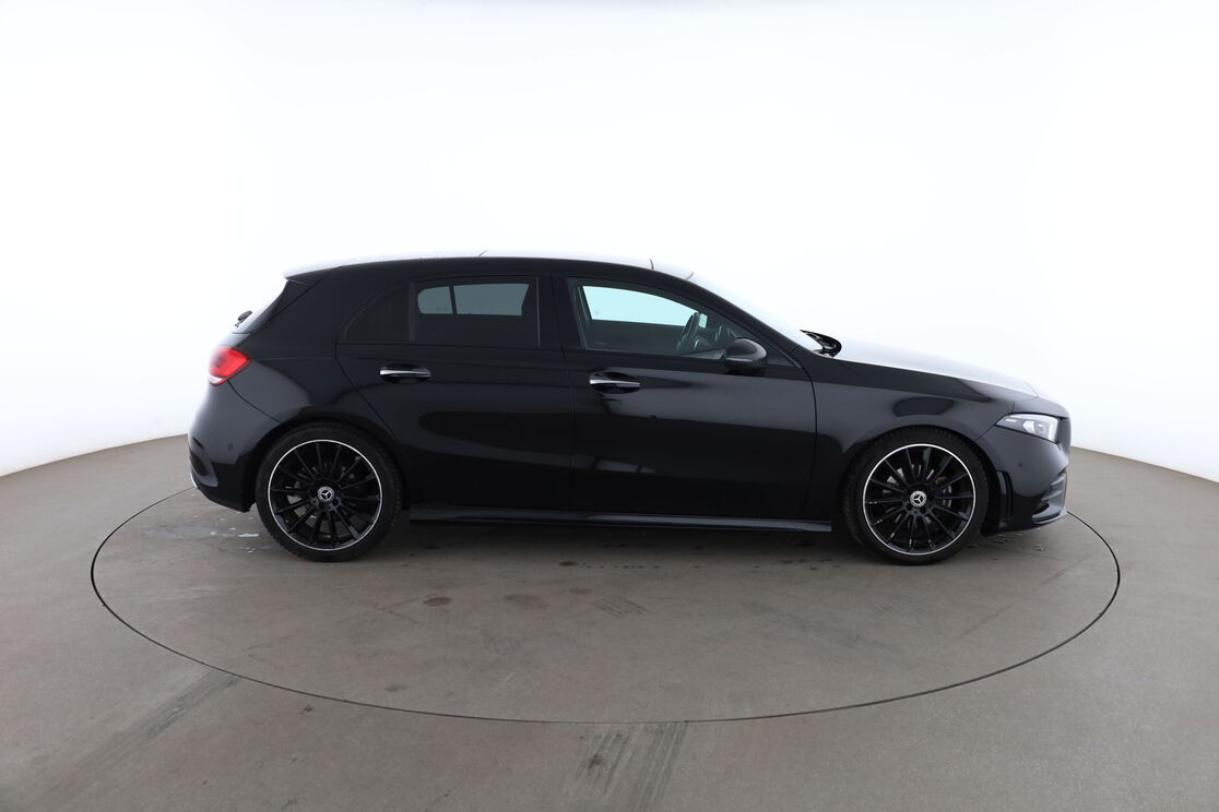 Mercedes-Benz Classe A 180 d AMG Line 8G-DCT — photo 6