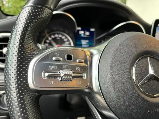 Mercedes Glc coupe 300 de hybrid eq 9g-tronic 4matic — photo 23