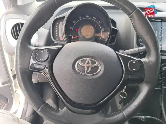 Toyota Aygo 1.0 vvt-i 72ch x-play x-shift 5p — photo 12
