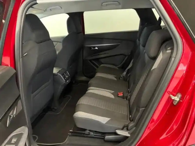 Peugeot 5008 1.2 puretech 130ch s&amp;s style — photo 6