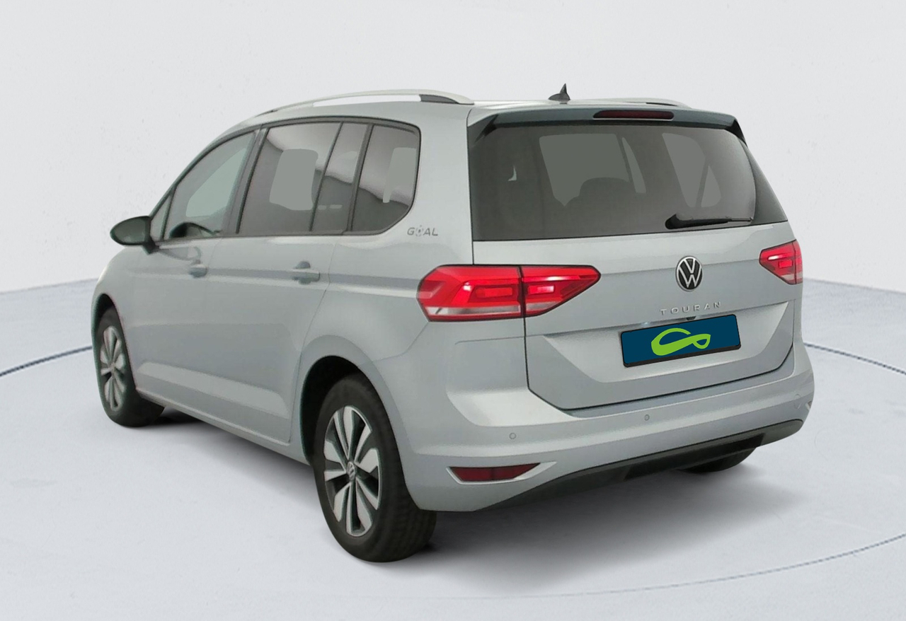 Volkswagen Touran — photo 3