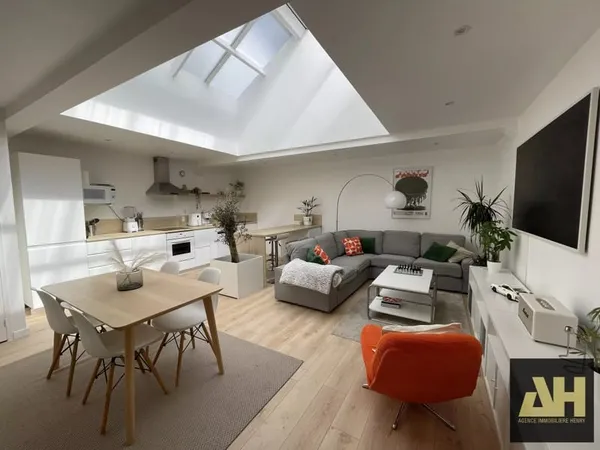 BREST - SIAM-ST LOUIS-HOPITAL DES ARMÉES- LOFT DE 70 M2- REFAIT A NEUF