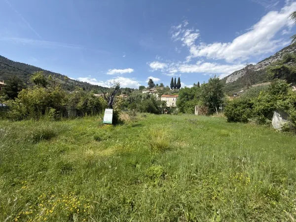 Vends terrain - 900m²
