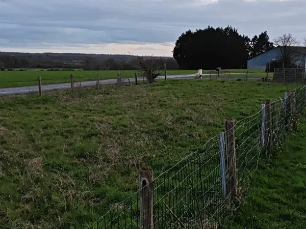 Terrain 333 m²