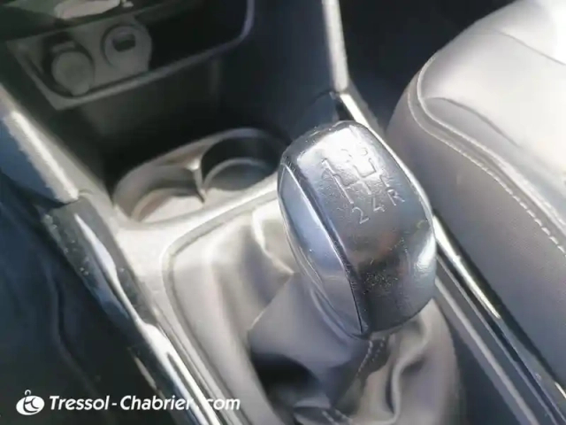 Peugeot 2008 bluehdi 100ch s&amp;s bvm5 allure — photo 24