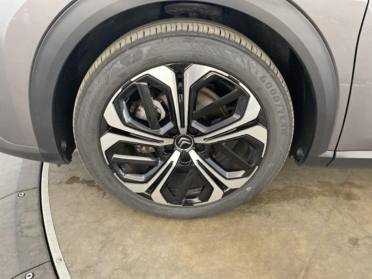 Citroën C5 X hybride 145 ch e-dcs6 plus — photo 11
