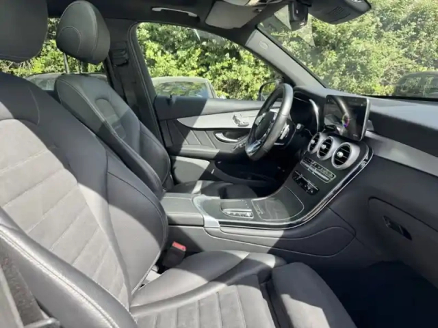 Mercedes Glc 300e 4matic suv amg line — photo 12