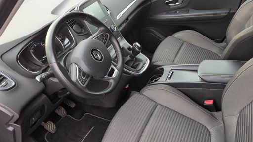 Renault Grand Scenic 1.7 Blue dCi 120 - Zen – 2019 – 151381 km – Diesel – Boîte Manuelle — photo 17