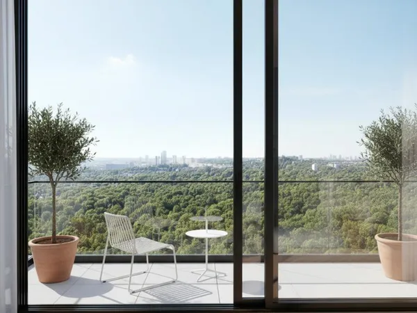 Rare à la vente  5 pièces avec vue dégagée - grande terrasse - 5 min à pied du métro - 1 parking