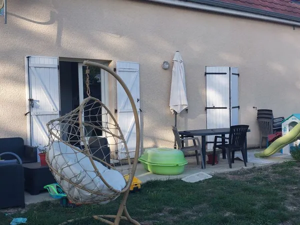 Loue maison jumelee a 13 kms de dijon