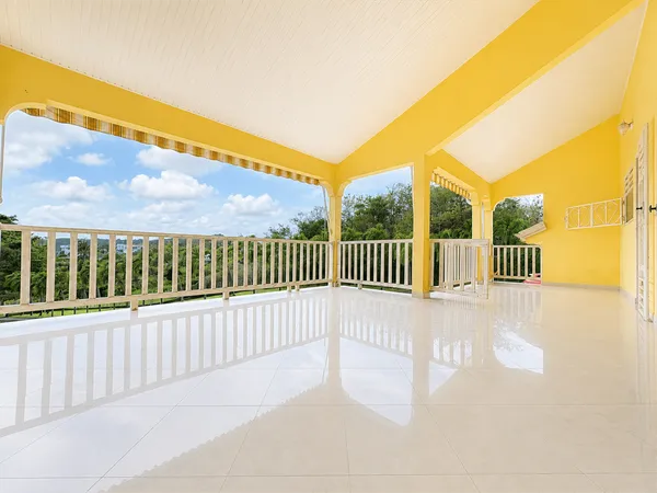 Maison 6 pièces 222 m²