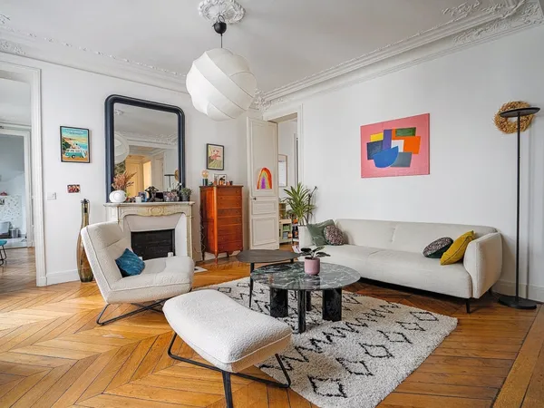 ÉLÉGANT APPARTEMENT FAMILIAL