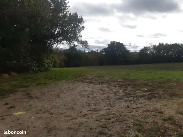 Terrain 630 m² Garidech