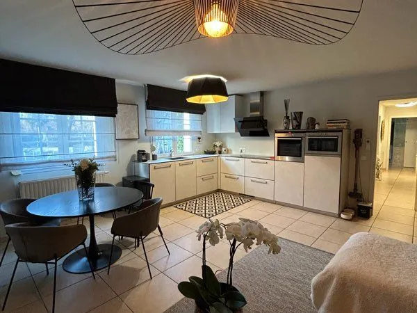 Appartement 75 m² rénové en 2023 - Cadre exceptionnel au coeur des écuries